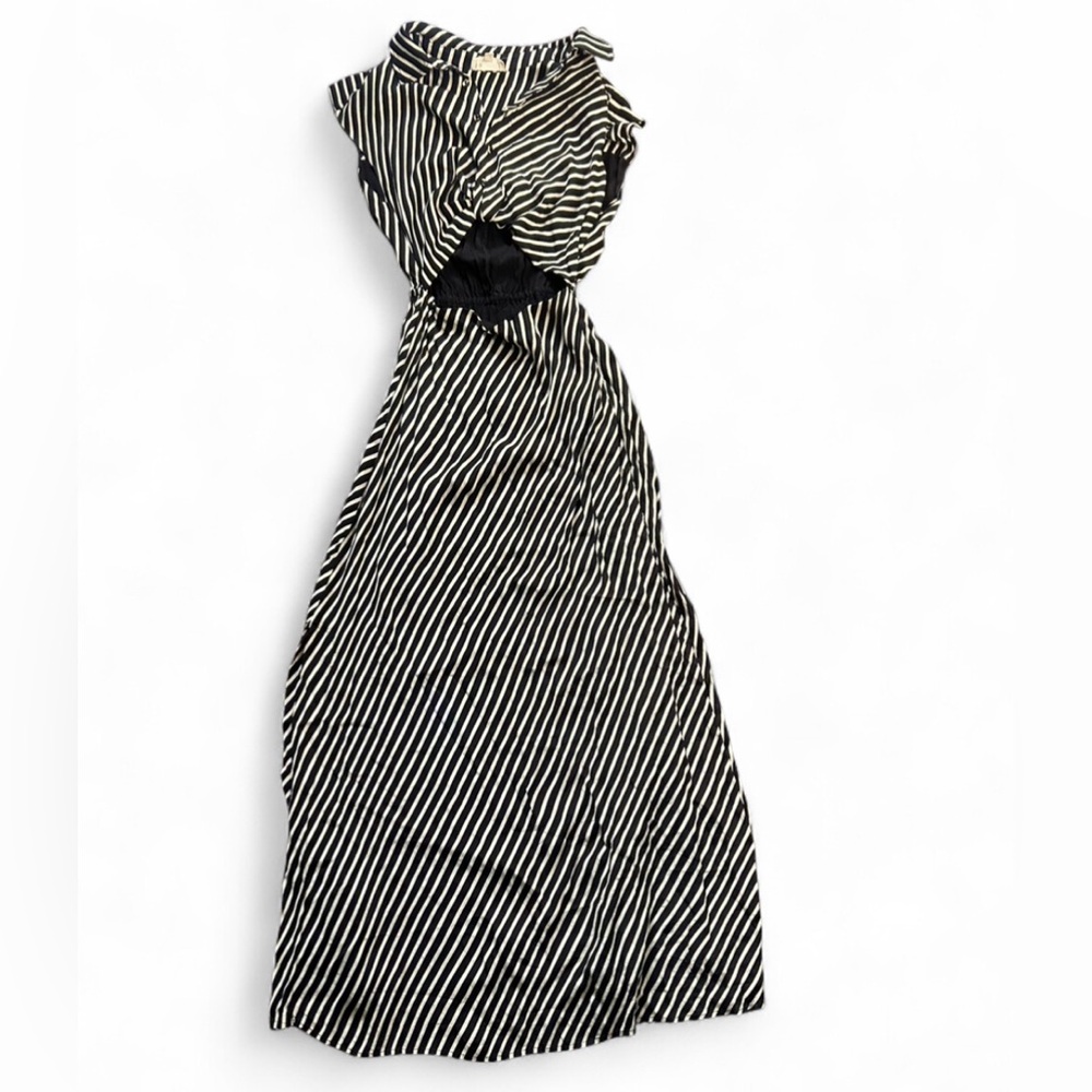 a ren Striped Sleeveless Black and Cream Stripe Women's Maxi Dress (S)